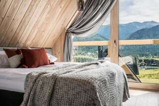 Дома для отпуска Osada Szeligówka - Premium Chalets Zakopane Косцелиско Wolf Cottage with sauna-21